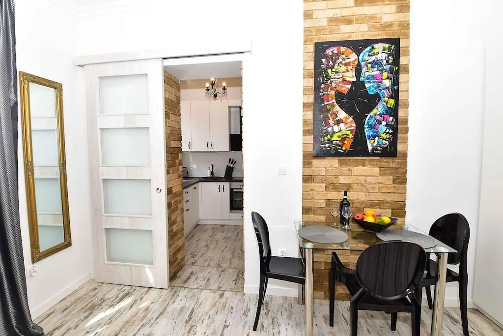 Komfortowe Apartamenty Przy Rynku Klimatyzacja Wroclaw
