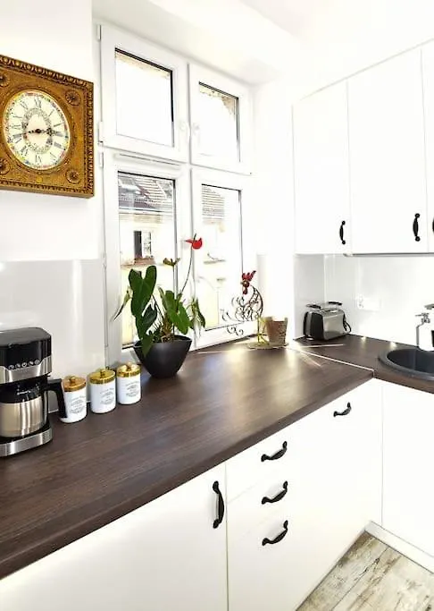 Komfortowe Apartamenty Przy Rynku Klimatyzacja Wroclaw 0*,  Poland