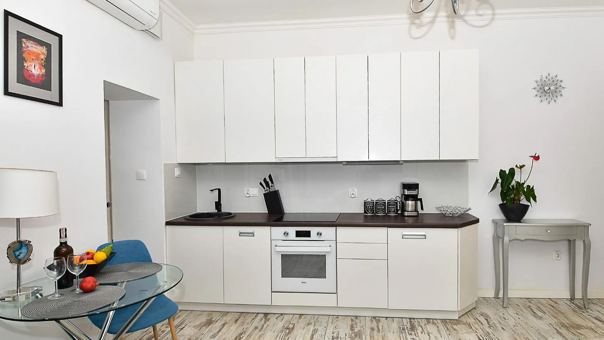 Komfortowe Apartamenty Przy Rynku Klimatyzacja Wroclaw Poland