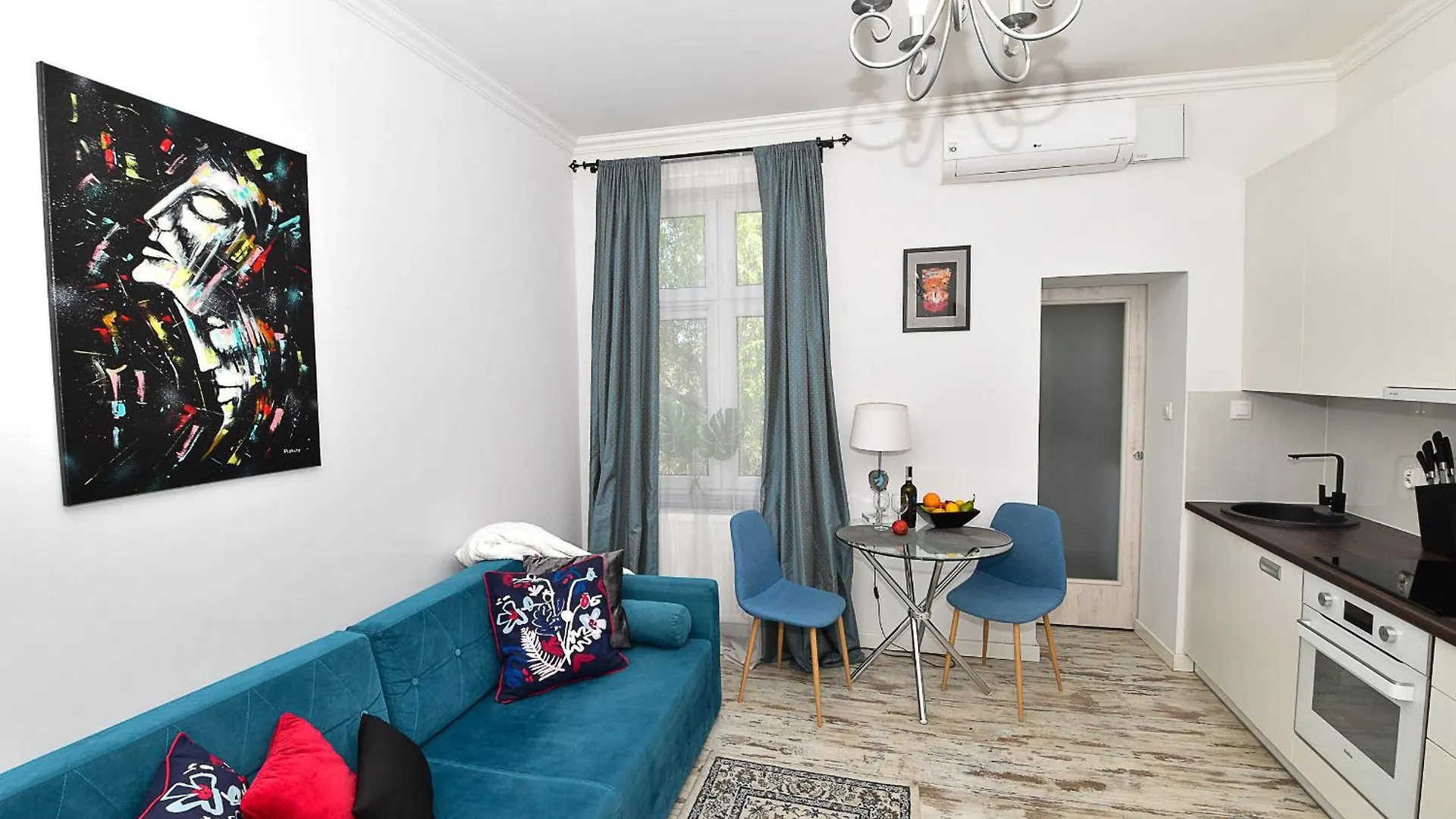Komfortowe Apartamenty Przy Rynku Klimatyzacja Wroclaw 0*,  Poland